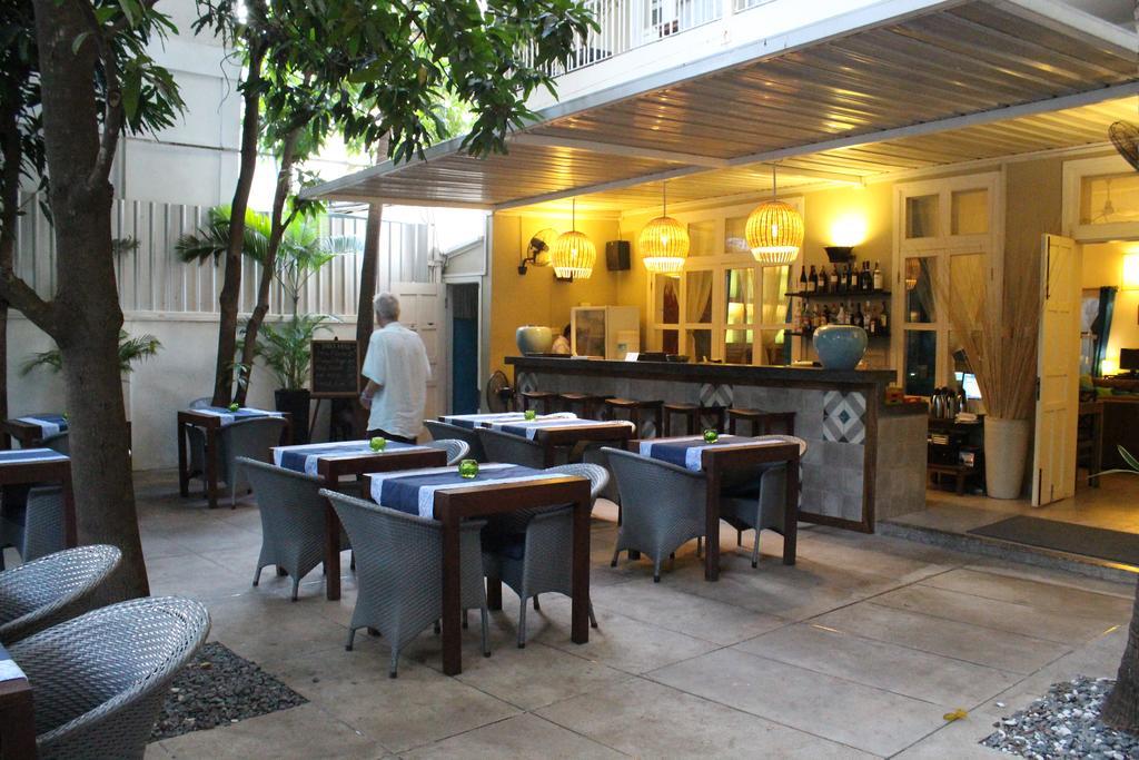Blue Lime Phnom Penh Hotel Bagian luar foto