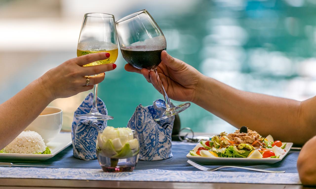Blue Lime Phnom Penh Hotel Bagian luar foto